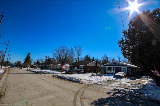 95 Susan Street, House detached with 3 bedrooms, 1 bathrooms and null parking in Meaford ON | Image 9