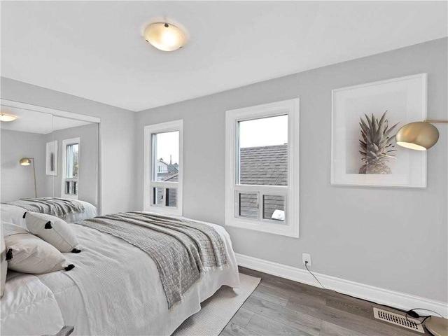 52 East 24th St, House detached with 3 bedrooms, 1 bathrooms and 1 parking in Hamilton ON | Image 15