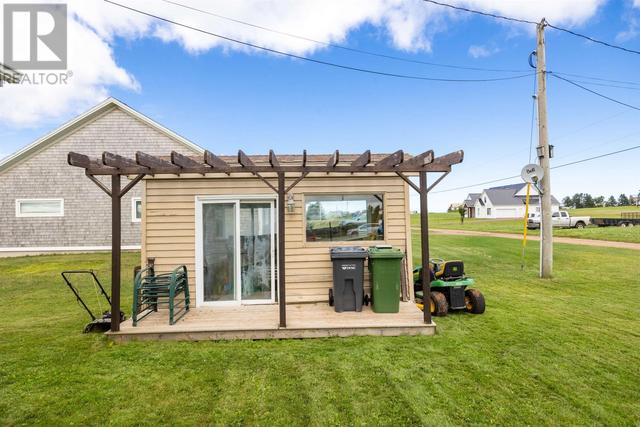 114 Shoreline Drive, House detached with 3 bedrooms, 1 bathrooms and null parking in North Shore PE | Image 38