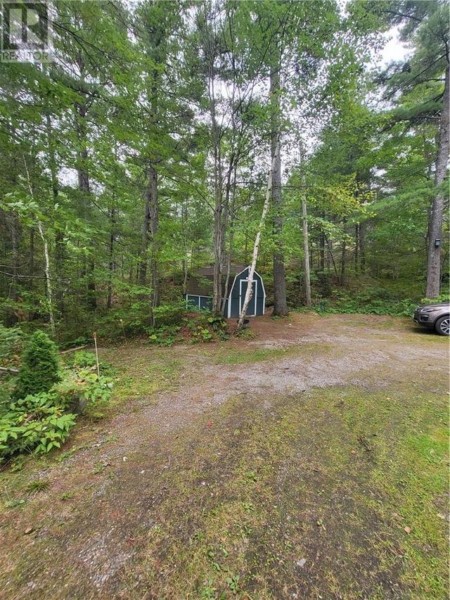 186 B Hass, Home with 3 bedrooms, 1 bathrooms and null parking in French River ON | Image 13