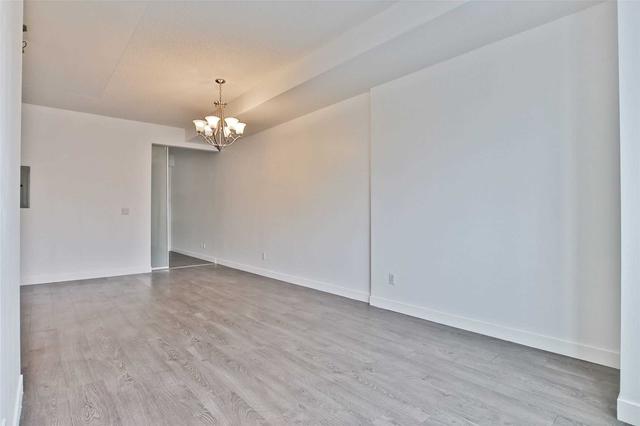 204 - 2055 Danforth Ave, Condo with 2 bedrooms, 2 bathrooms and 1 parking in Toronto ON | Image 3