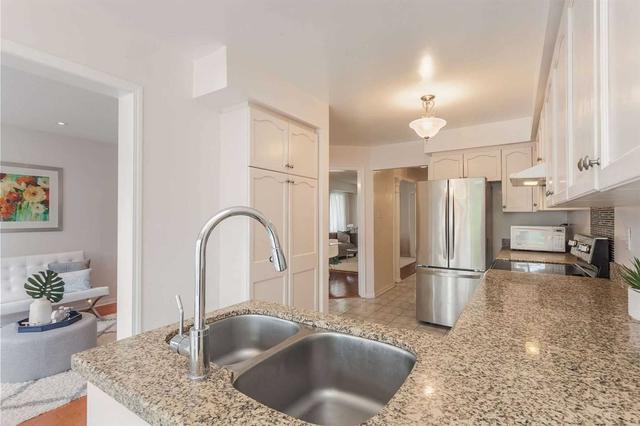 40 Futura Ave, House semidetached with 4 bedrooms, 4 bathrooms and 4 parking in Richmond Hill ON | Image 8