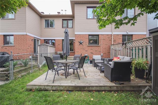 41 Grenadier Way, Townhouse with 3 bedrooms, 3 bathrooms and 4 parking in Ottawa ON | Image 27