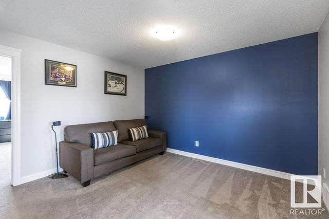 3905 167a Av Nw, House semidetached with 3 bedrooms, 2 bathrooms and null parking in Edmonton AB | Image 18