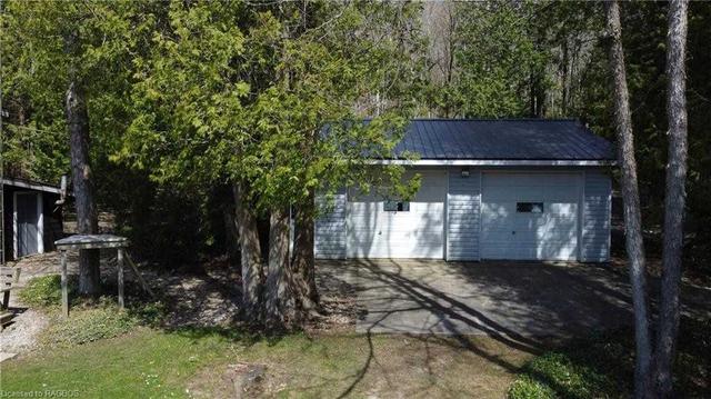 287 Mallory Beach Rd, House detached with 3 bedrooms, 4 bathrooms and 10 parking in South Bruce Peninsula ON | Image 19