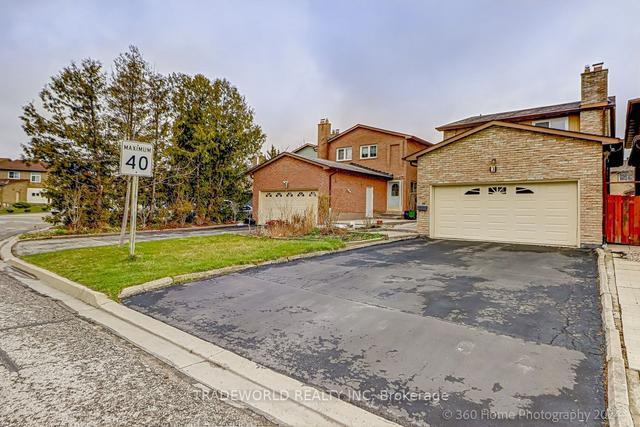 3 Upton Cres, House attached with 3 bedrooms, 4 bathrooms and 6 parking in Markham ON | Image 20