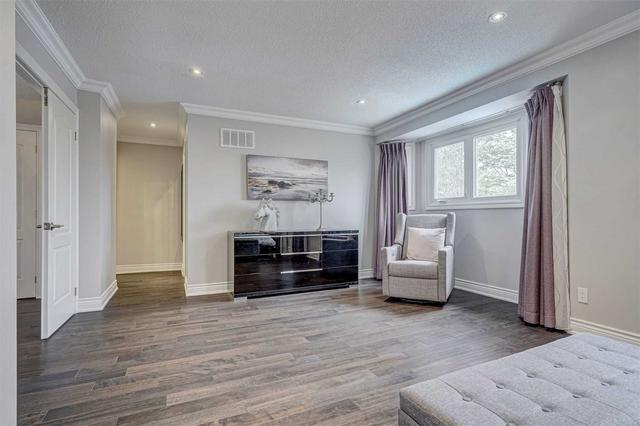 131 O'connor Cres, House detached with 4 bedrooms, 4 bathrooms and 6 parking in Richmond Hill ON | Image 16