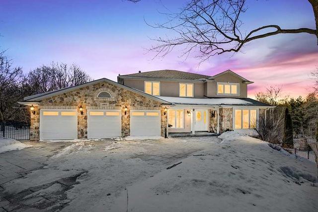 1975 Innisfil Heights Cres, House detached with 4 bedrooms, 4 bathrooms and 9 parking in Innisfil ON | Image 1