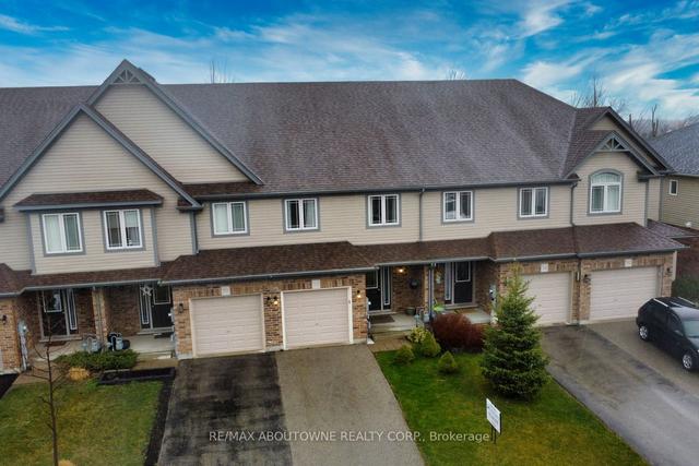 72 Mussen St, House attached with 3 bedrooms, 3 bathrooms and 3 parking in Guelph ON | Image 23