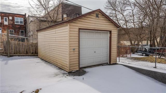211 Dalhousie Street, House detached with 4 bedrooms, 3 bathrooms and 5 parking in Brantford ON | Image 29