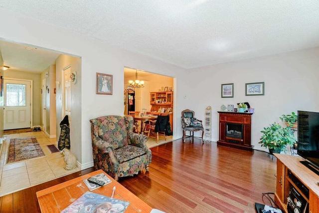 151 Quantrell Tr, House attached with 4 bedrooms, 3 bathrooms and 3 parking in Toronto ON | Image 33