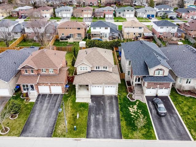 41 Bronze Cres, House detached with 3 bedrooms, 3 bathrooms and 6 parking in Bradford West Gwillimbury ON | Image 12