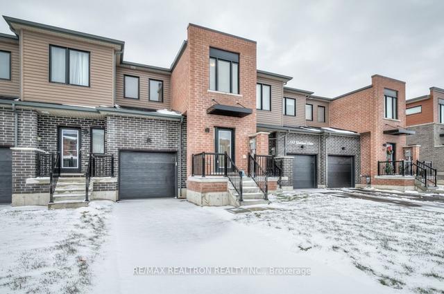 143 Gateland Dr, House attached with 3 bedrooms, 3 bathrooms and 3 parking in Barrie ON | Image 35