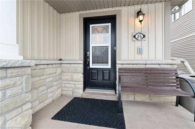 220 Blackburn Dr, Townhouse with 2 bedrooms, 3 bathrooms and 2 parking in Brantford ON | Image 23