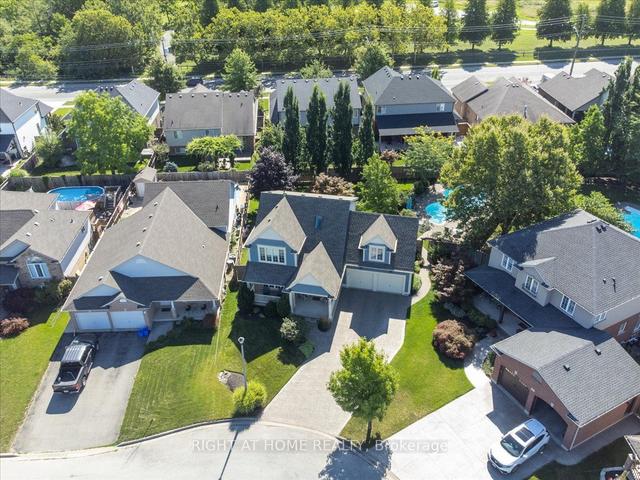 56 Mccaffery Cres, House detached with 3 bedrooms, 4 bathrooms and 6 parking in St. Catharines ON | Image 23
