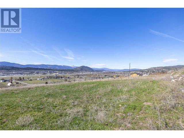 4451 Black Road, Home with 2 bedrooms, 3 bathrooms and null parking in Central Okanagan BC | Image 92