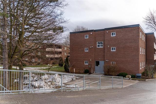 101 - 640 Grey Street, House attached with 2 bedrooms, 1 bathrooms and 1 parking in Brantford ON | Image 19