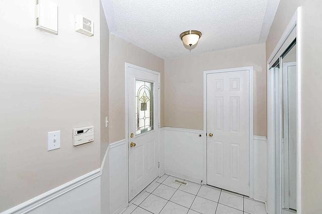 3885 Rippleton Lane, House semidetached with 3 bedrooms, 2 bathrooms and 3 parking in Mississauga ON | Image 29