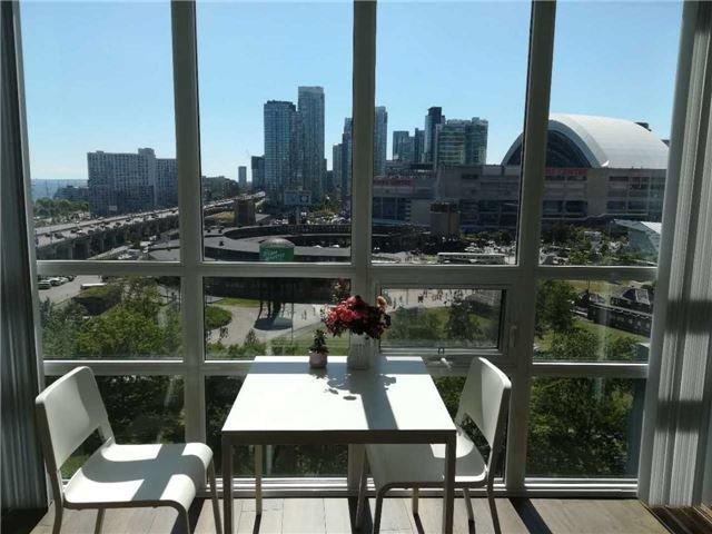 1517 - 25 Lower Simcoe St, Condo with 2 bedrooms, 2 bathrooms and null parking in Toronto ON | Image 9