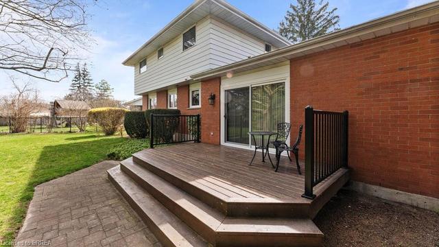21 Brier Place, House detached with 4 bedrooms, 2 bathrooms and 6 parking in Brantford ON | Image 31