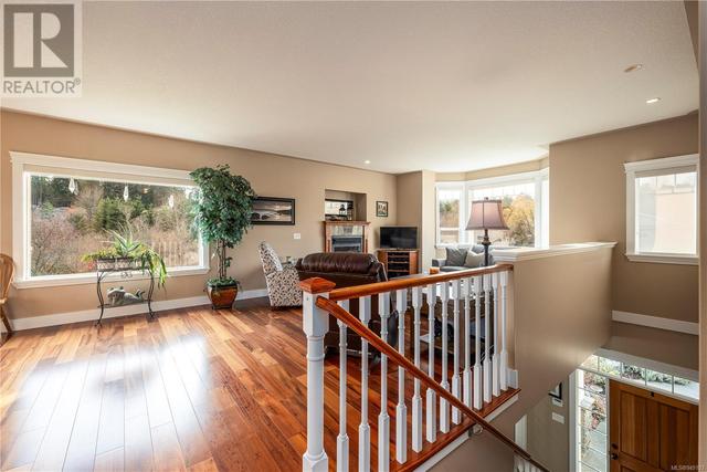 475 8th St, House detached with 6 bedrooms, 4 bathrooms and 8 parking in Nanaimo BC | Image 13