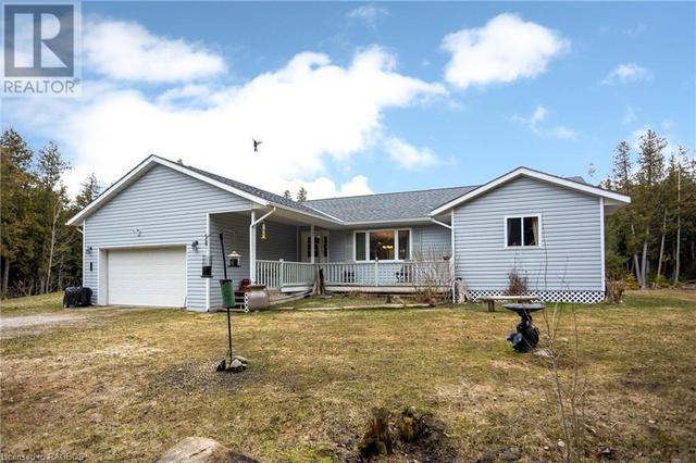 74 Spry Shore Road, House detached with 3 bedrooms, 2 bathrooms and 5 parking in Northern Bruce Peninsula ON | Card Image