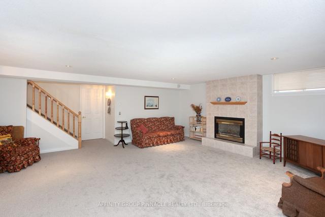 14 Hillview Dr, House detached with 2 bedrooms, 3 bathrooms and 6 parking in Kawartha Lakes ON | Image 17