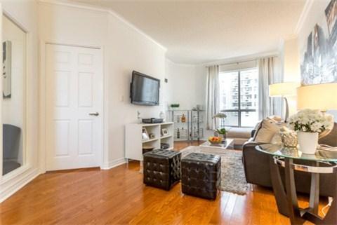 uph7 - 55 Bloor St E, Condo with 2 bedrooms, 2 bathrooms and 1 parking in Toronto ON | Image 7