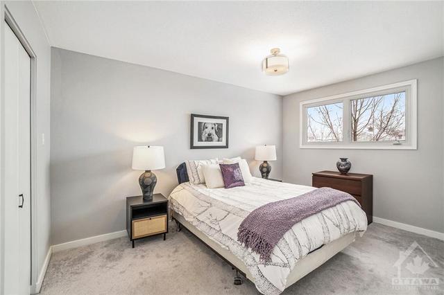 1360 Cahill Drive, Home with 4 bedrooms, 3 bathrooms and 3 parking in Ottawa ON | Image 16