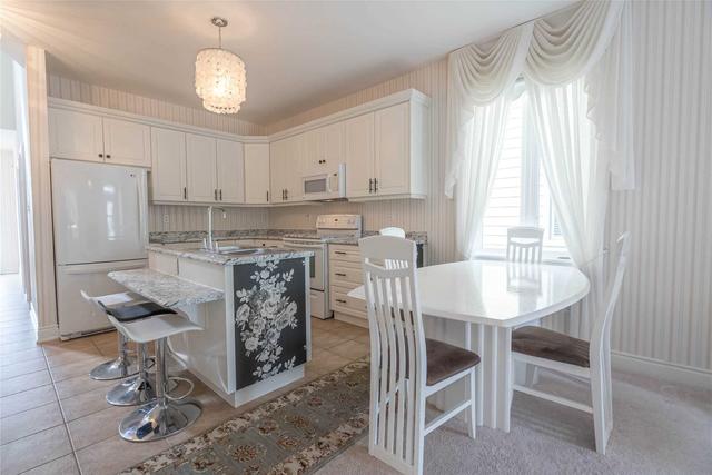 7 Covington Blue Cres, Townhouse with 3 bedrooms, 3 bathrooms and 2 parking in Wasaga Beach ON | Image 3