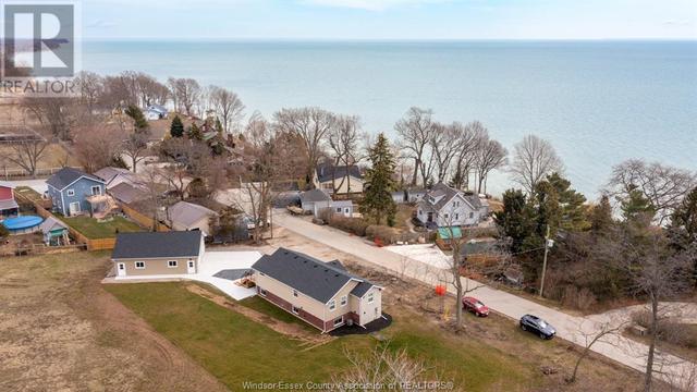 384 Erie View Avenue, House detached with 4 bedrooms, 3 bathrooms and null parking in Essex ON | Image 41