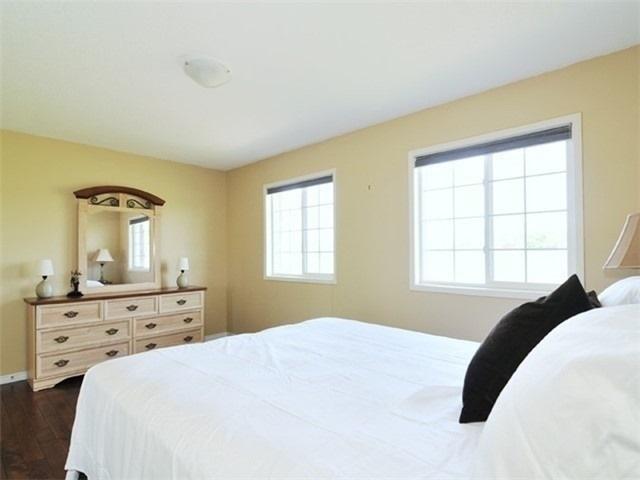 30 Oceanpearl Cres, House detached with 3 bedrooms, 3 bathrooms and 3 parking in Whitby ON | Image 16