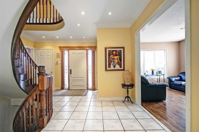 85 Robertson Clse, House detached with 4 bedrooms, 3 bathrooms and 6 parking in Vaughan ON | Image 19