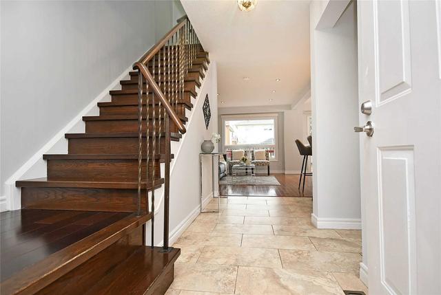 76 Stephensen Crt, House detached with 3 bedrooms, 3 bathrooms and 3 parking in Brampton ON | Image 23