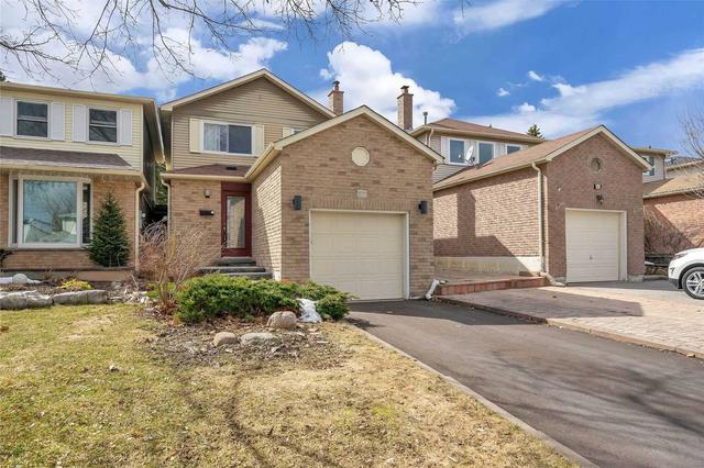 48 Raleigh Cres, House attached with 3 bedrooms, 2 bathrooms and 3 parking in Markham ON | Image 32