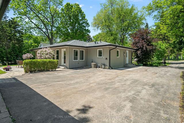 930 Old Derry Rd, House detached with 2 bedrooms, 2 bathrooms and 12 parking in Mississauga ON | Image 20