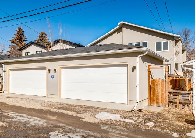 913 Rundle Crescent Ne, Home with 3 bedrooms, 3 bathrooms and 2 parking in Calgary AB | Image 45