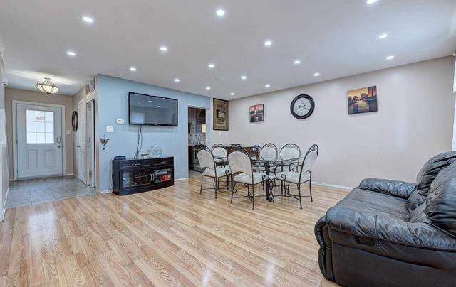 99 - 45 Hansen Rd, Townhouse with 3 bedrooms, 3 bathrooms and 1 parking in Brampton ON | Image 4