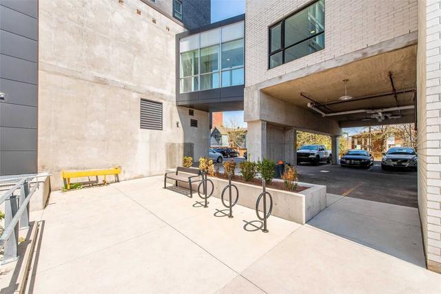 1104 - 160 King St N, Condo with 3 bedrooms, 2 bathrooms and 1 parking in Waterloo ON | Image 2