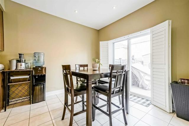 28 Commodore Dr, House semidetached with 4 bedrooms, 4 bathrooms and 3 parking in Brampton ON | Image 2