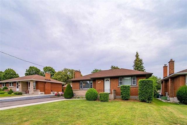 6632 Glendoone St, House detached with 3 bedrooms, 1 bathrooms and 4 parking in Niagara Falls ON | Image 26