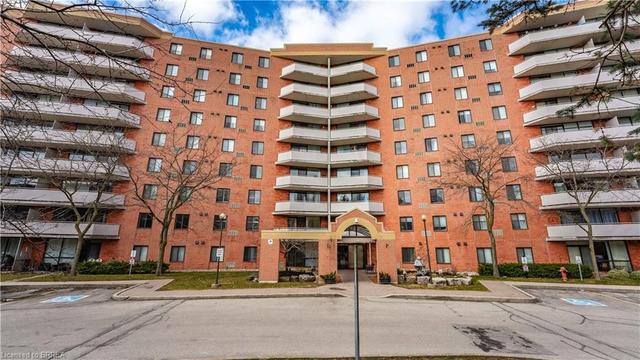 802 - 9 Bonheur Court, House attached with 2 bedrooms, 1 bathrooms and null parking in Brantford ON | Image 20