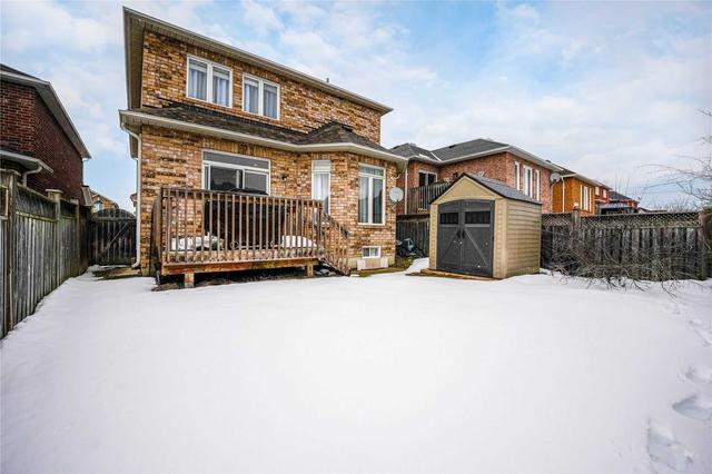 7 Lurosa Cres, House detached with 4 bedrooms, 4 bathrooms and 4 parking in Whitby ON | Image 25