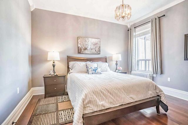 34 Rolyat St, House attached with 3 bedrooms, 2 bathrooms and 2 parking in Toronto ON | Image 10