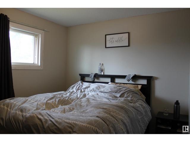 5018 52 Ave, House detached with 3 bedrooms, 1 bathrooms and null parking in Mundare AB | Image 7