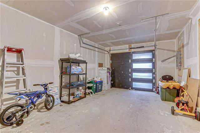 314 Equestrian Way, House attached with 3 bedrooms, 1 bathrooms and 2 parking in Cambridge ON | Image 9