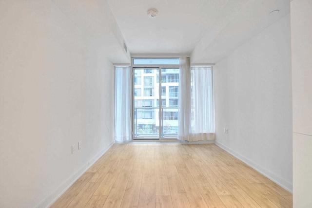 419e - 576 Front St W, Condo with 0 bedrooms, 1 bathrooms and 0 parking in Toronto ON | Image 5
