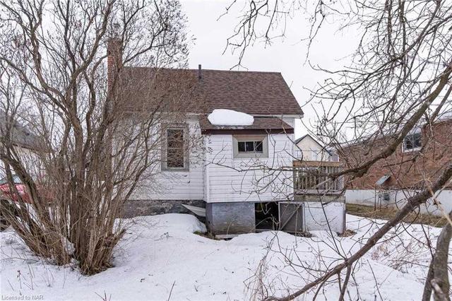 499 Bush St, House detached with 1 bedrooms, 1 bathrooms and 1 parking in Sault Ste. Marie ON | Image 4