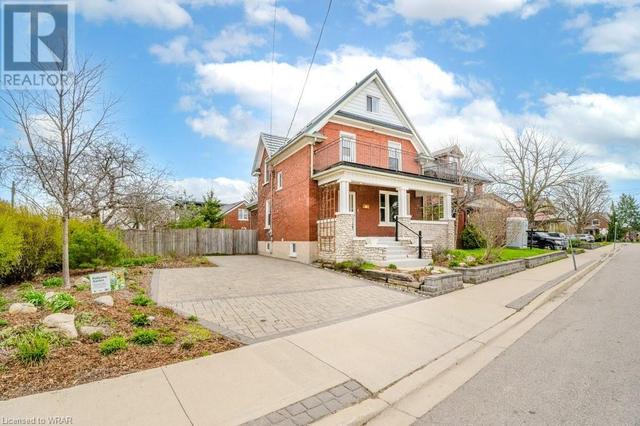 20 Brunswick Avenue, House other with 4 bedrooms, 2 bathrooms and 3 parking in Kitchener ON | Image 3