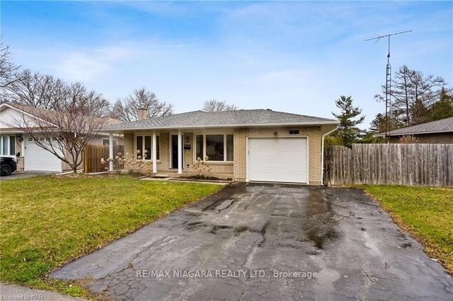 7063 Dirdene St, House detached with 3 bedrooms, 2 bathrooms and 5 parking in Niagara Falls ON | Image 20